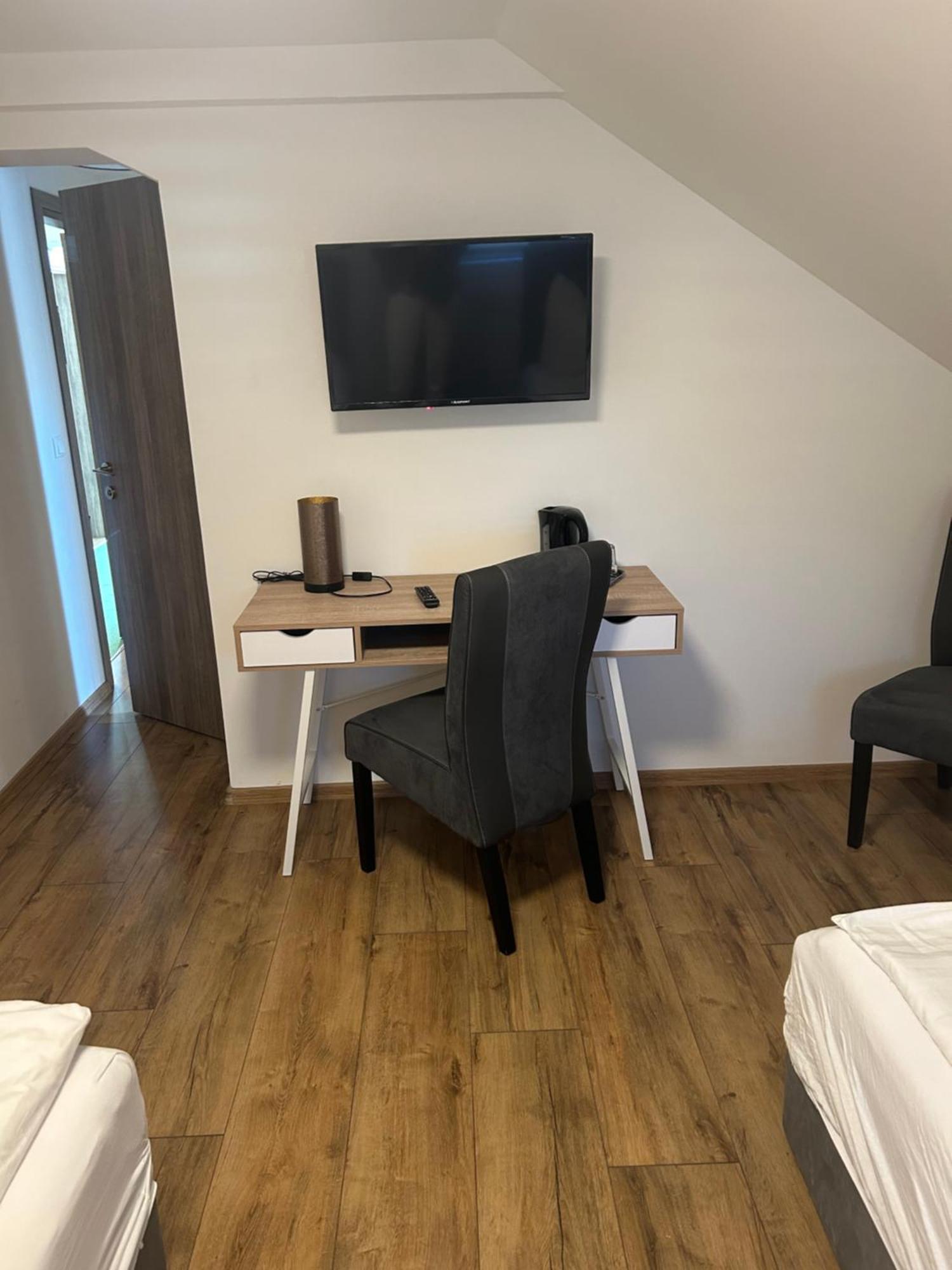 Gaststaette Puetz Hotel Siegen Ngoại thất bức ảnh
