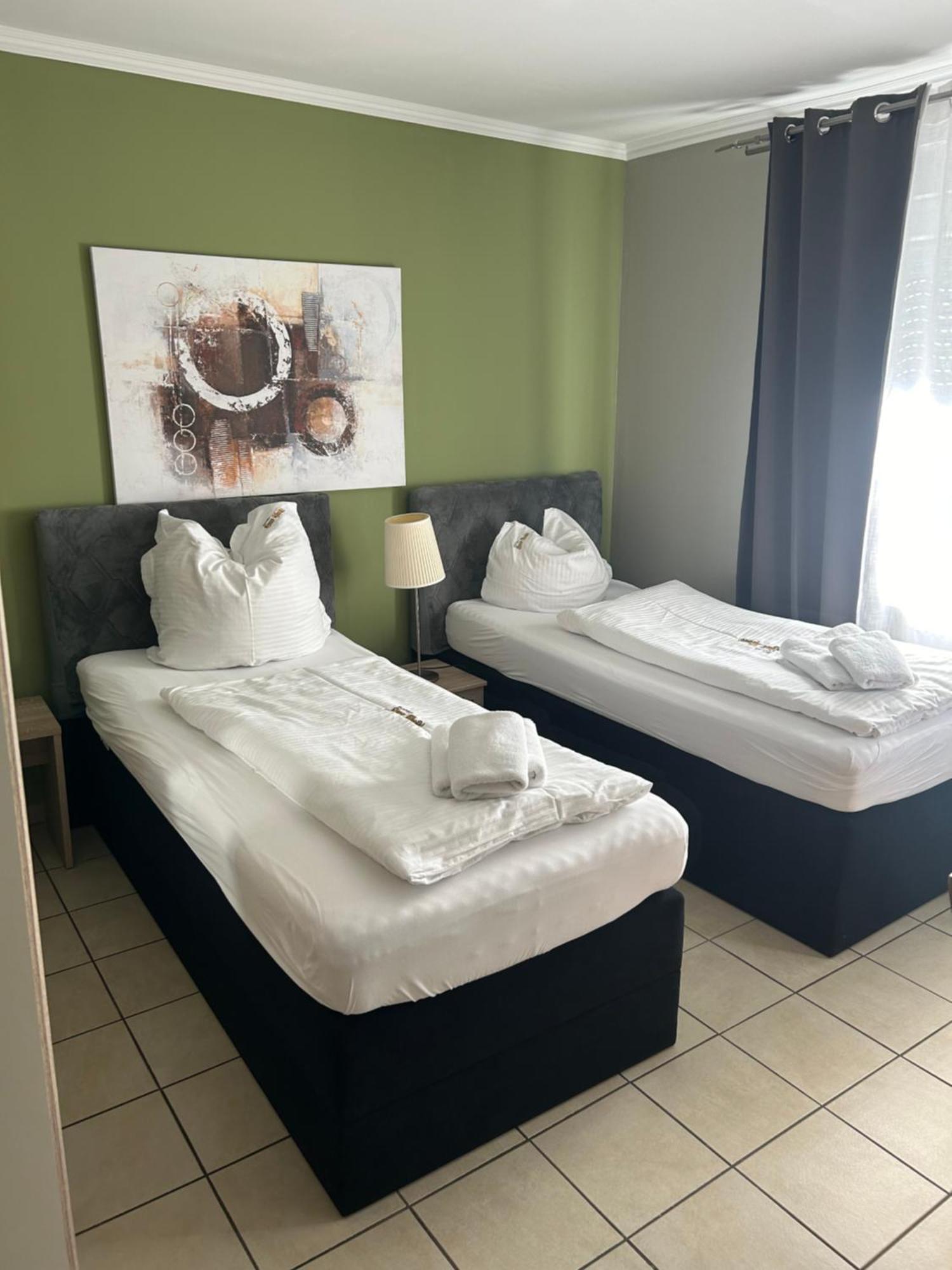 Gaststaette Puetz Hotel Siegen Ngoại thất bức ảnh